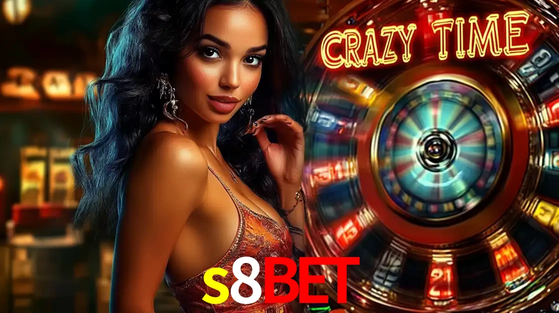 Mulher elegante ao lado da vibrante roda da fortuna do jogo de cassino ao vivo Crazy Time, um dos game shows mais populares e cheios de prêmios do s8bet.